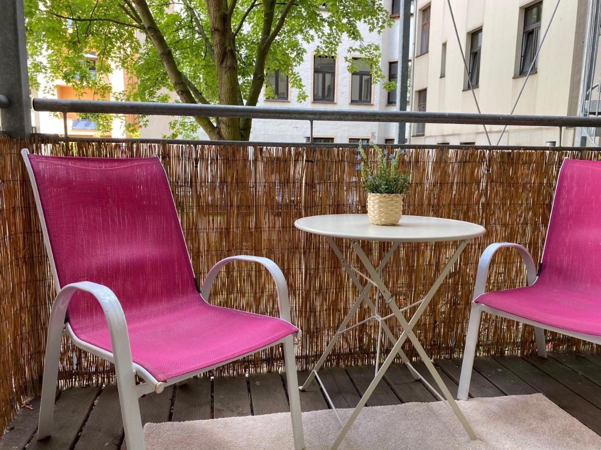 Grosse Altstadtwohnung Im Zentrum, Mit Balkon, Top Lage, 4 Schlafplaetzen Apartment